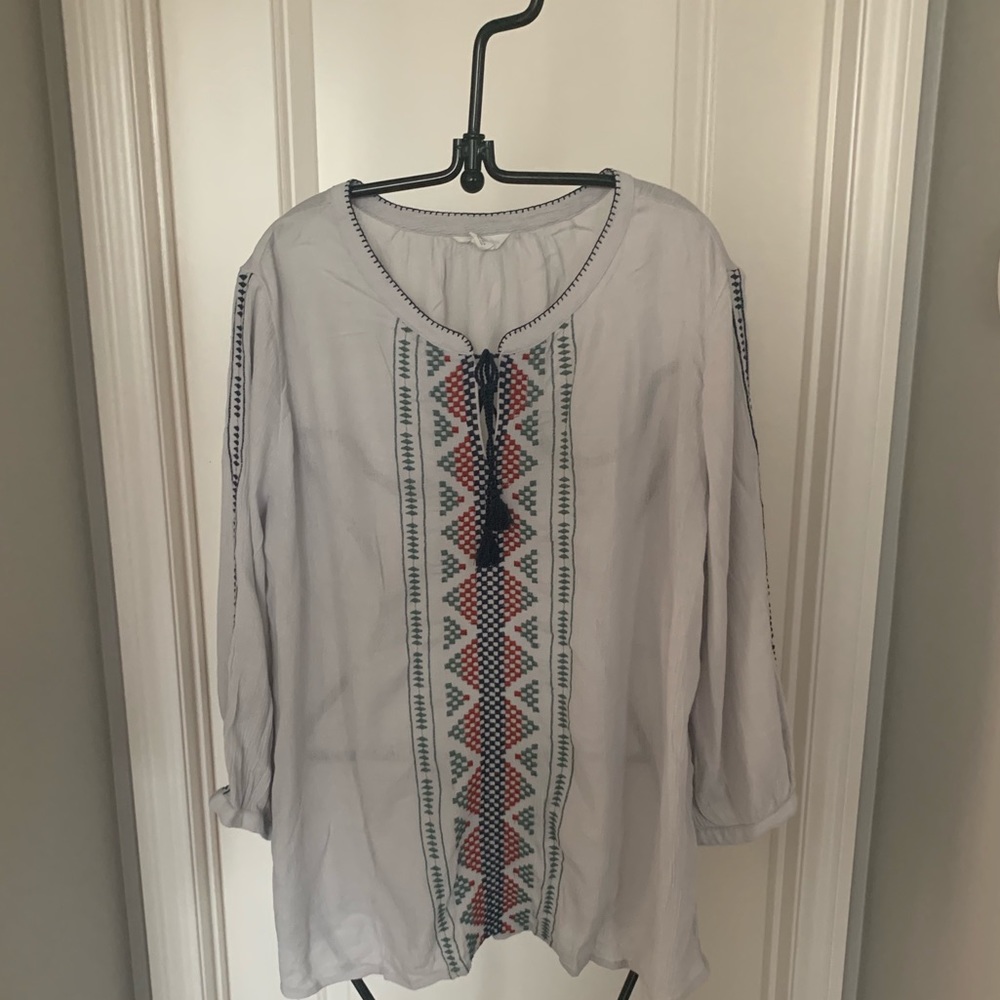 Caslon light gray Boho flowy blouse